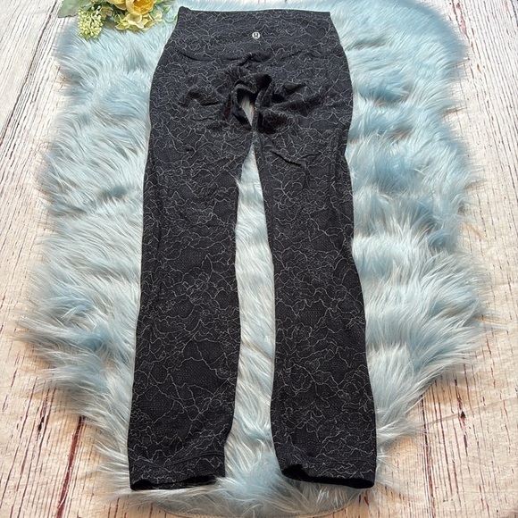 Lululemon Nulu Align Pant II in Lacescape Dark Cast Black sz 2 - Picture 7 of 9